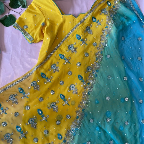 Salwar kameez embroidered Punjabi suit ready to wear yellow blue heavy - Picture 7 of 10
